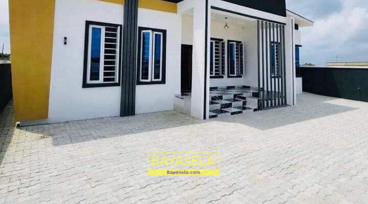 3bedroom smart Bungalow with 2.5kva solar