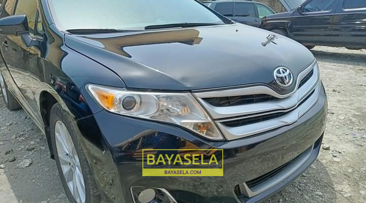 2015 Toyota Venza XLE Full Option. (Foreign Used