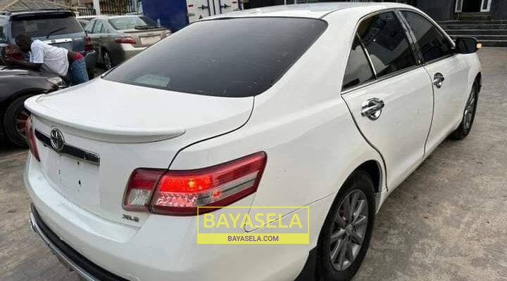 2010 Foreign used toyota camry XLE