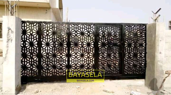 Laser cut gate