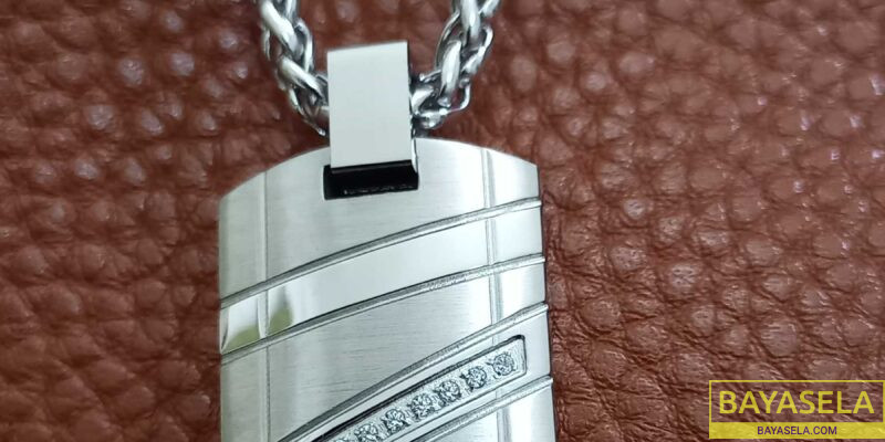 Men’s stainless steel dogtag pendant necklace