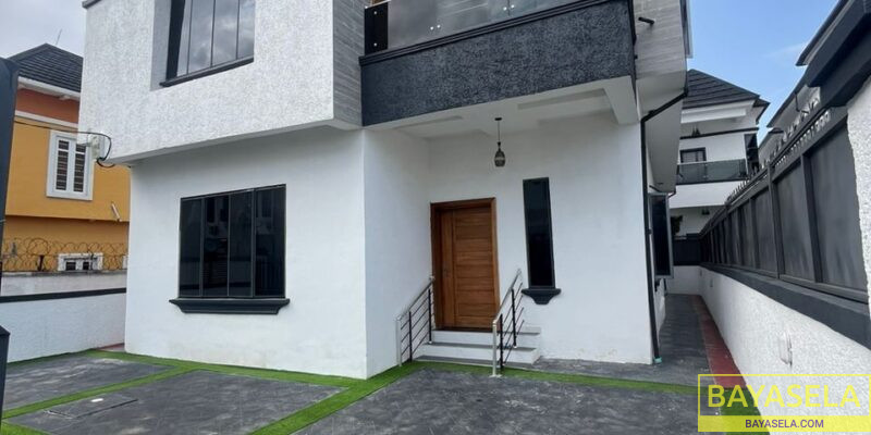 5 bedroom duplex for sale