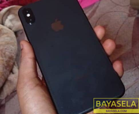 IPHONE XS max 256gb by 4gb