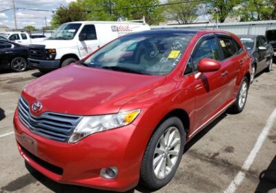 2010-Toyota-Venza-8g2