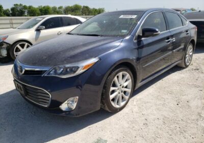 2014-Toyota-Avalon-Base-3g2